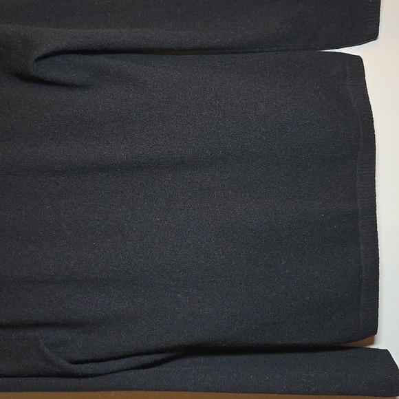 Autumn Cashmere Black Cascade Flower Artzy Cardigan NWOT - Picture 7 of 11